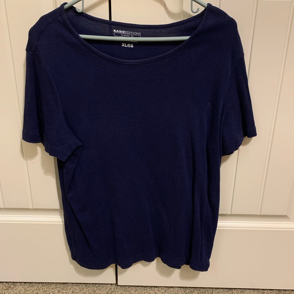 women’s tee